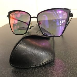 DIFF Sunglasses:  Becky